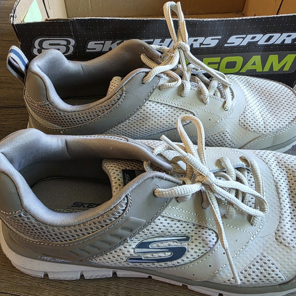 Skechers Men's Gray Athletic Shoes